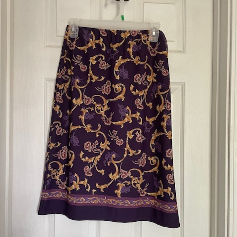 Requirements Womens Pencil Skirt Purple Scroll/Fluer De Lis Size Small